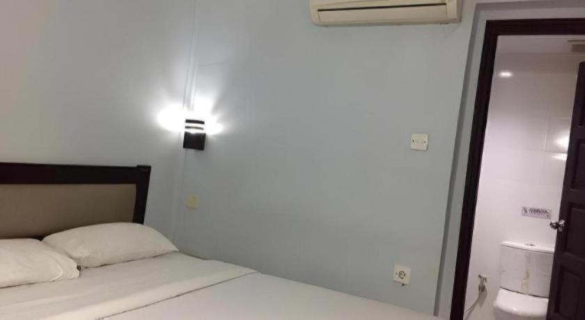 Hotel K77 Dumai Kültér fotó